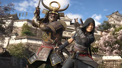 Assassin’s Creed Shadows – Screenshot von Naoe und Yasuke in Kampfhaltung